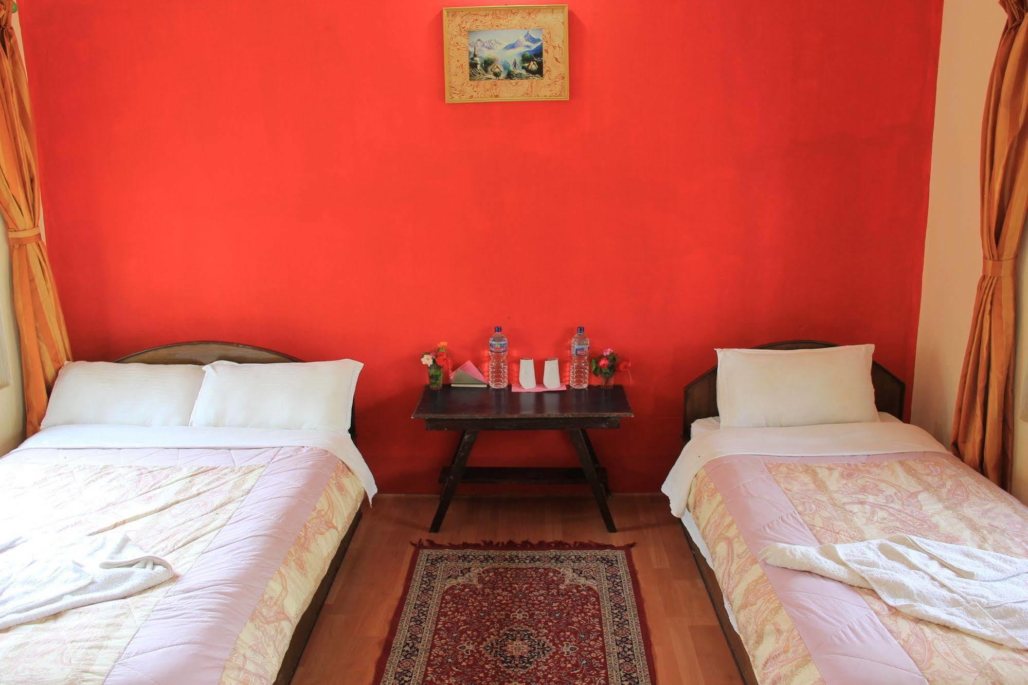 Chitwan Safari Camp & Lodge Sauraha Bagian luar foto